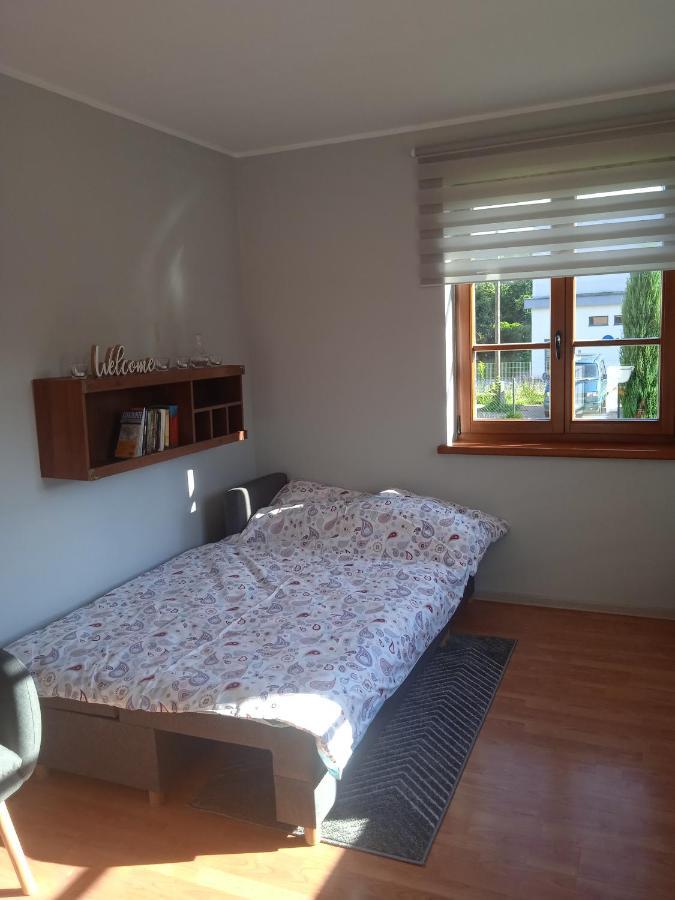 Sloneczny Apartament W Centrum Pieknych Karkonoszy Еленя-Гура Экстерьер фото
