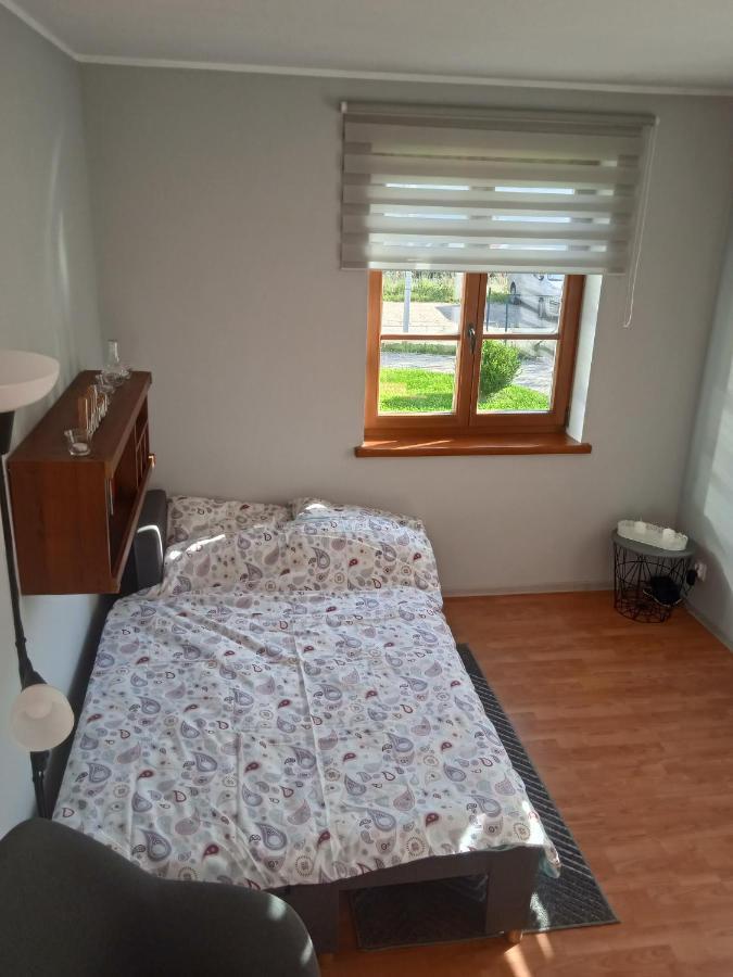 Sloneczny Apartament W Centrum Pieknych Karkonoszy Еленя-Гура Экстерьер фото