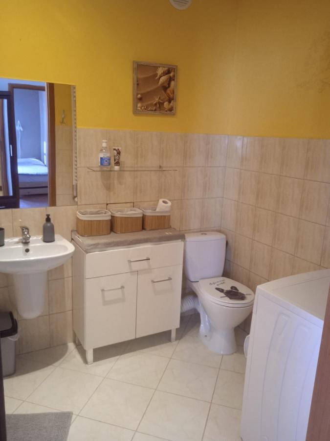 Sloneczny Apartament W Centrum Pieknych Karkonoszy Еленя-Гура Экстерьер фото